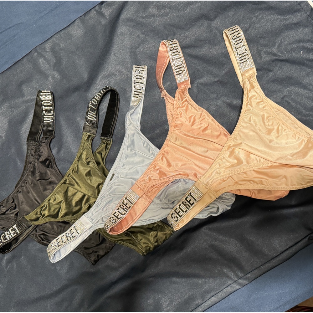 LOT OF 5 VICTORIAS SECRET BRAZILIAN BIKINI PANTIES (MOST NEW W/O TAGS) MEDIUM